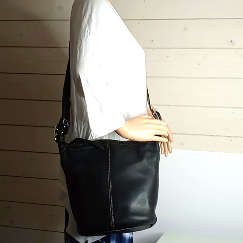COACH F13353 Bleeker Leather Bucket Duffle Crossbody/Shoulder Bag -Black